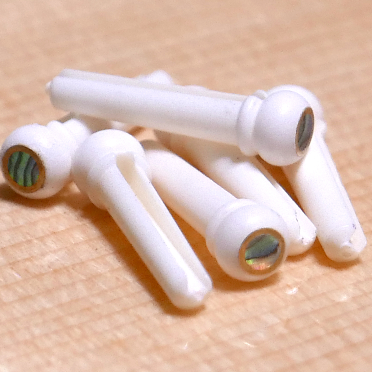 Bridge Pins Nature Bone/Abalone Dot w/Ring [BP-NA BN/ARD]の写真