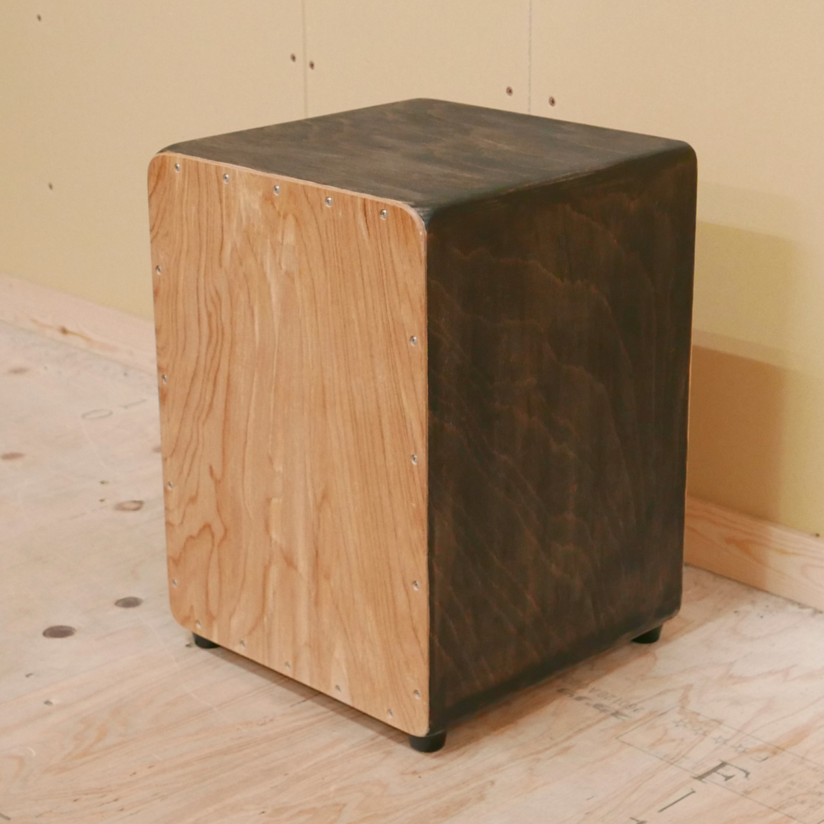 Cajon Custom Hand Painted Black ［BHC-C/CTM HP BLK］の写真
