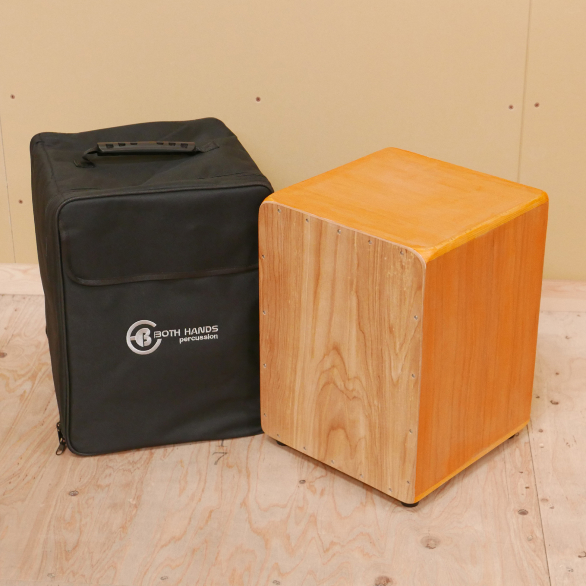 Cajon Custom Hand Painted Black ［BHC-C/CTM HP BLK］の写真