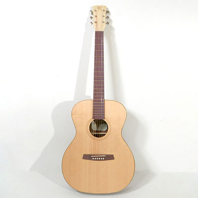 Kremona GREEN GLOBE GUITAR