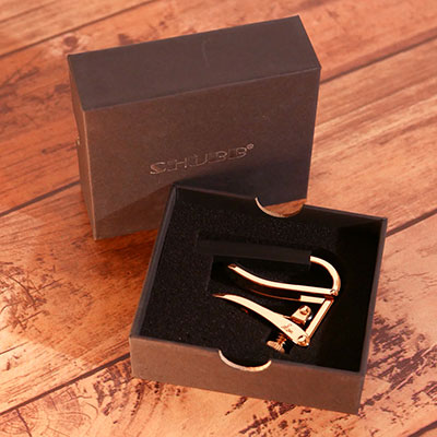 SHUBB Signature_Seiji_Igusa_Model(井草聖二)